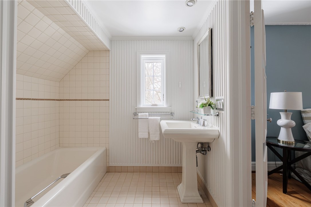 1 Grosvenor Road Brighton, NY 14610 - Photo 33 of 50