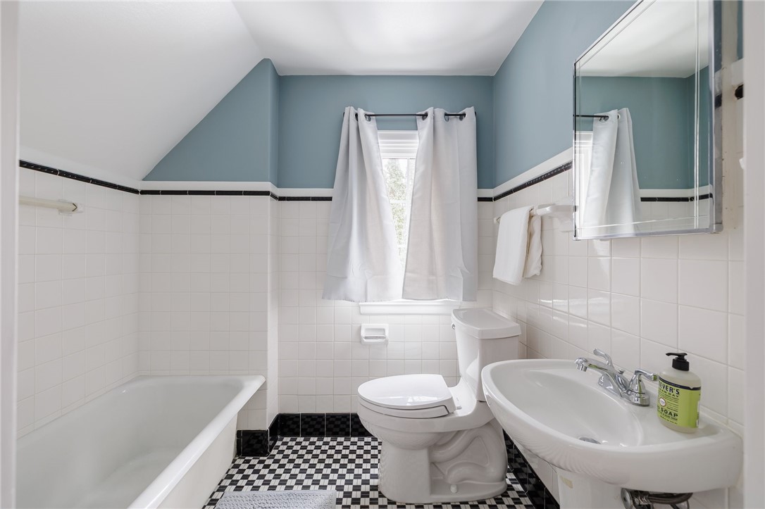 1 Grosvenor Road Brighton, NY 14610 - Photo 41 of 50