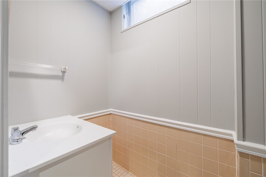 1 Grosvenor Road Brighton, NY 14610 - Photo 45 of 50