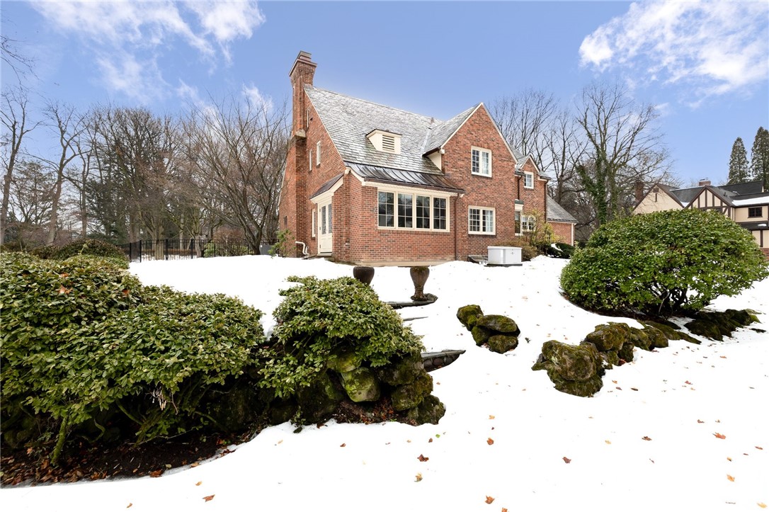 1 Grosvenor Road Brighton, NY 14610 - Photo 48 of 50