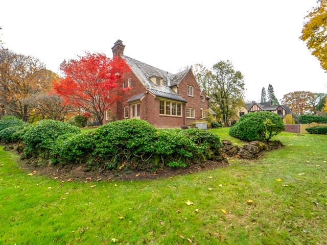 1 Grosvenor Road Brighton, NY 14610 - Photo 50 of 50