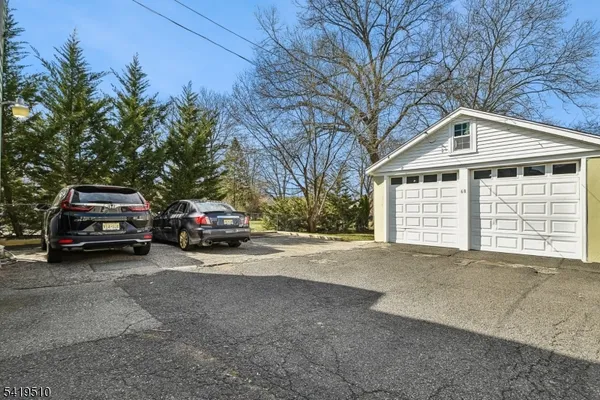 $2,500 | 68 North Street, Unit 2, Madison, NJ 07940
