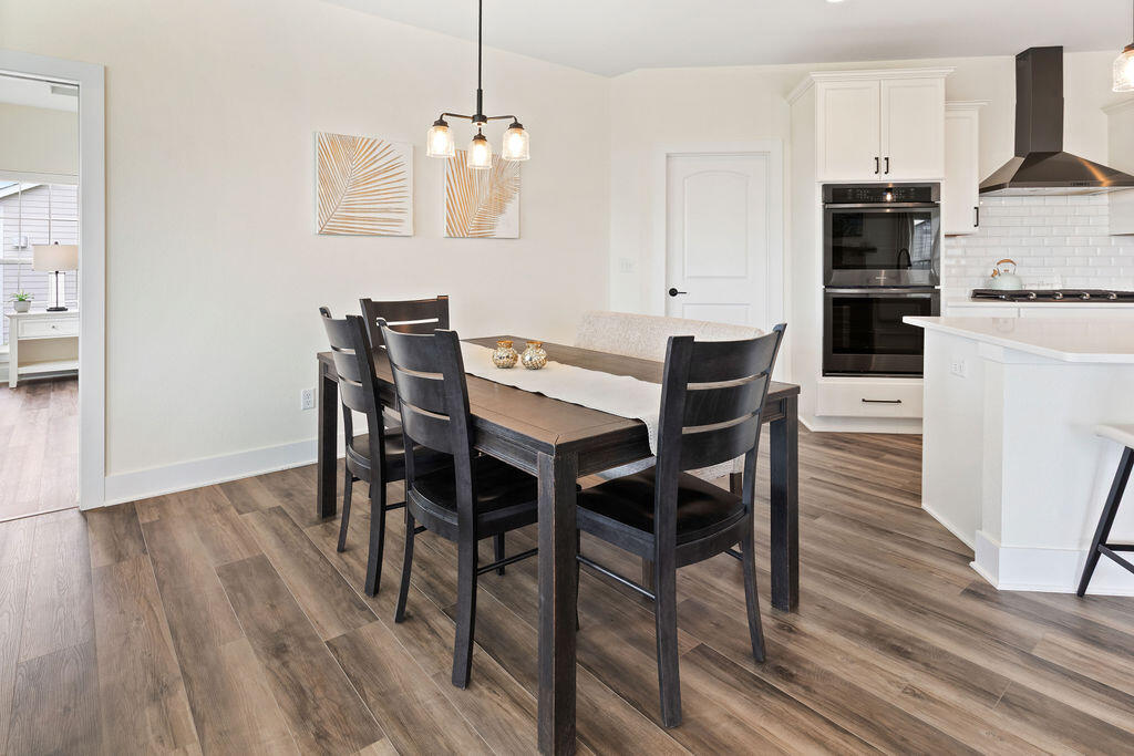 1386 Overlook Circle Hartland, WI 53029 - Photo 11 of 56 IMG_0968