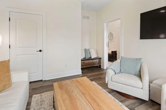 $769,000 | 1386 Overlook Circle, Hartland, WI 53029