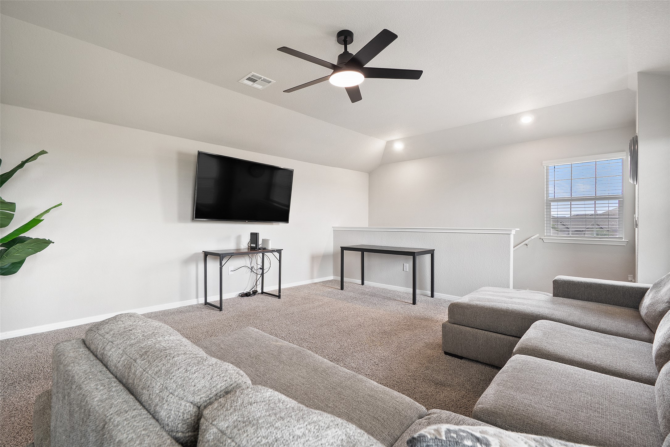 146 Brunnen Way Georgetown, TX 78626 - Photo 22 of 32 Bonus Room upstairs