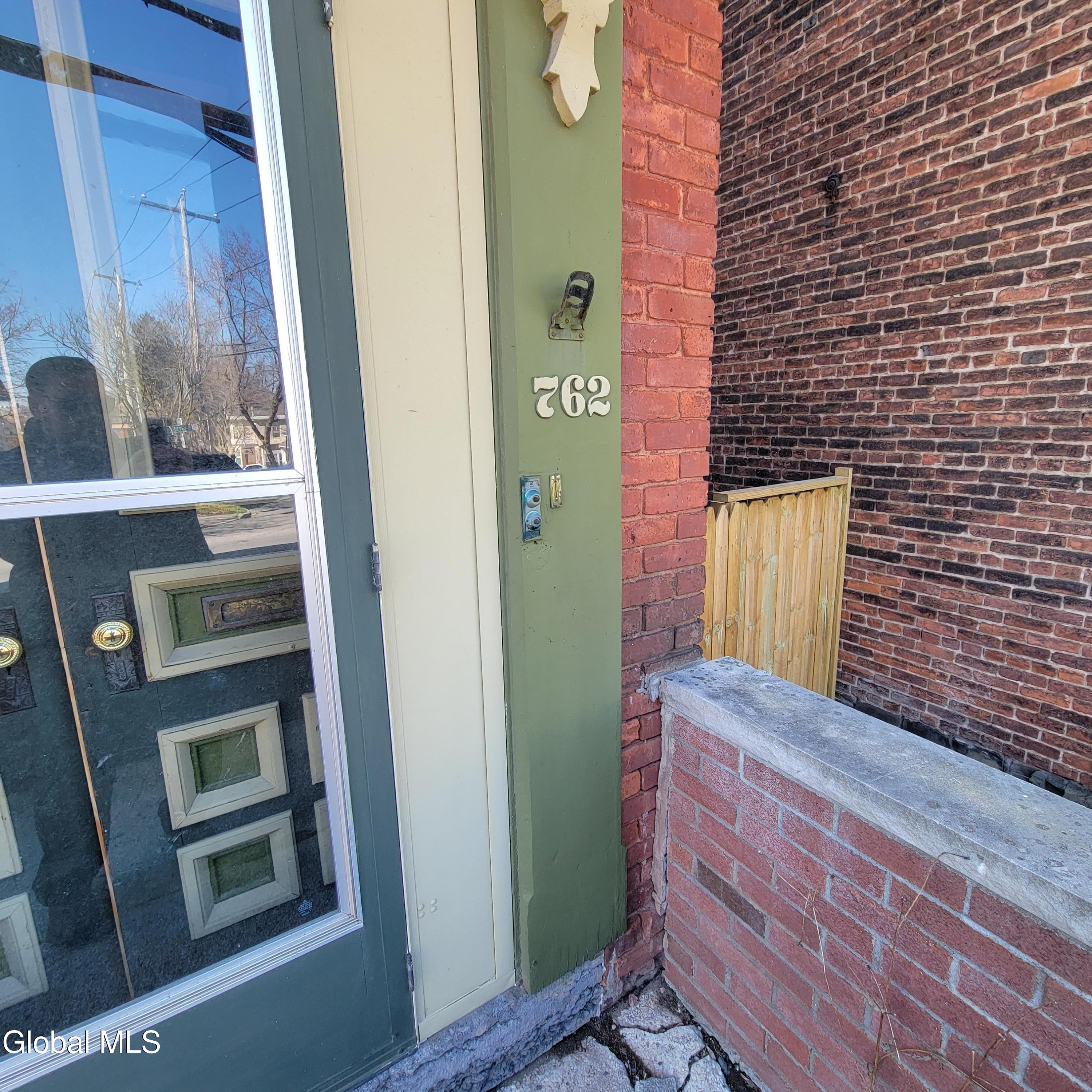 762 Eastern Avenue Schenectady, NY 12308 - Photo 2 of 20 20260408_110134