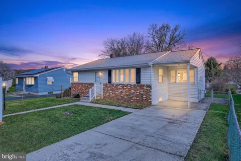 $390,000 | 804 Bentwillow Drive, Glen Burnie, MD 21061