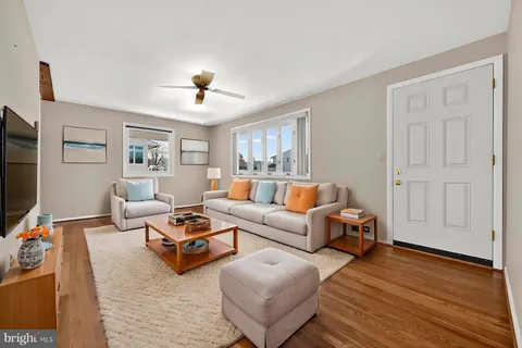 $390,000 | 804 Bentwillow Drive, Glen Burnie, MD 21061
