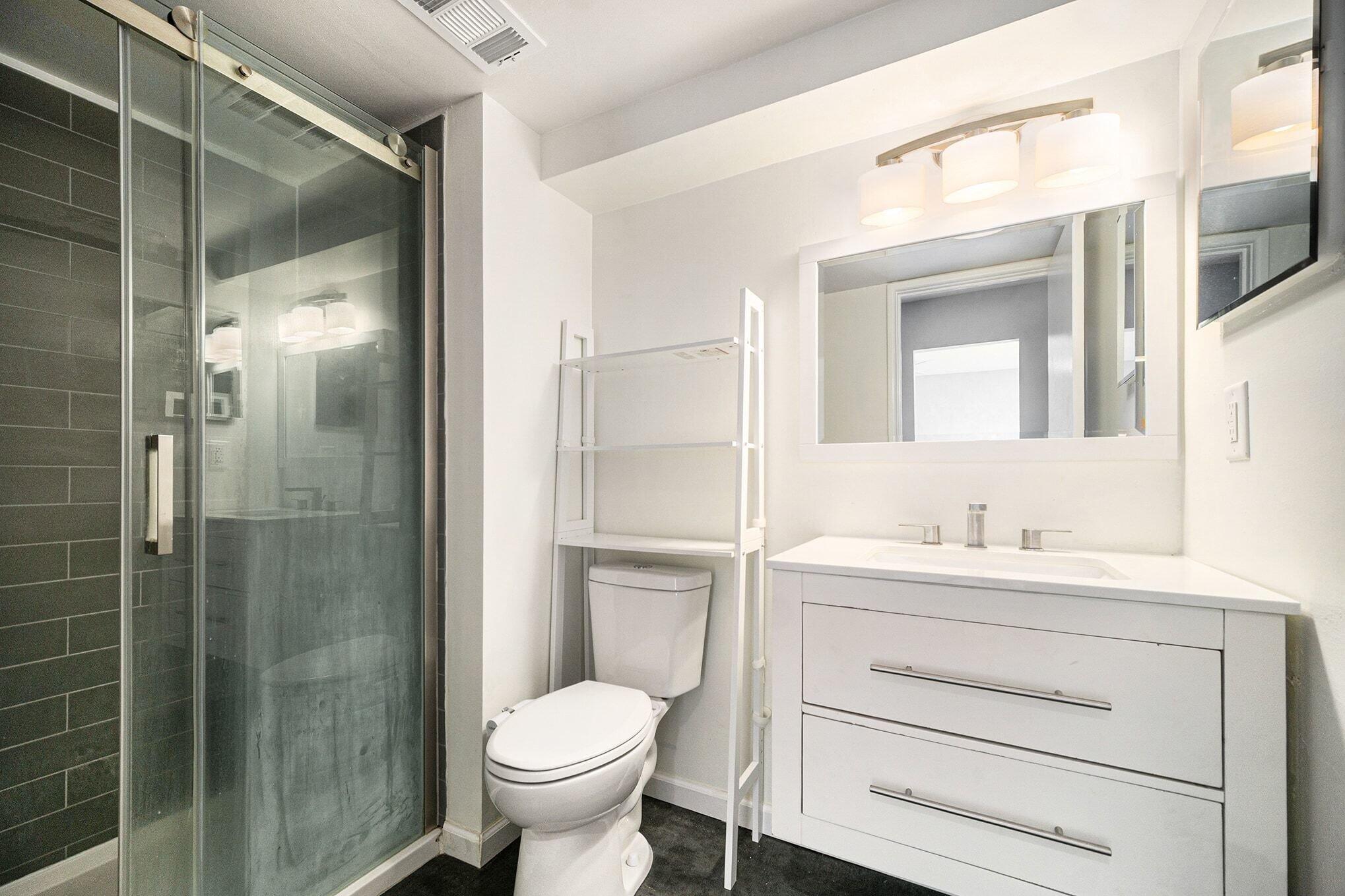 1325 South Maple Road, Unit 201 Ann Arbor, MI 48103 - Photo 13 of 17 014_file_7700