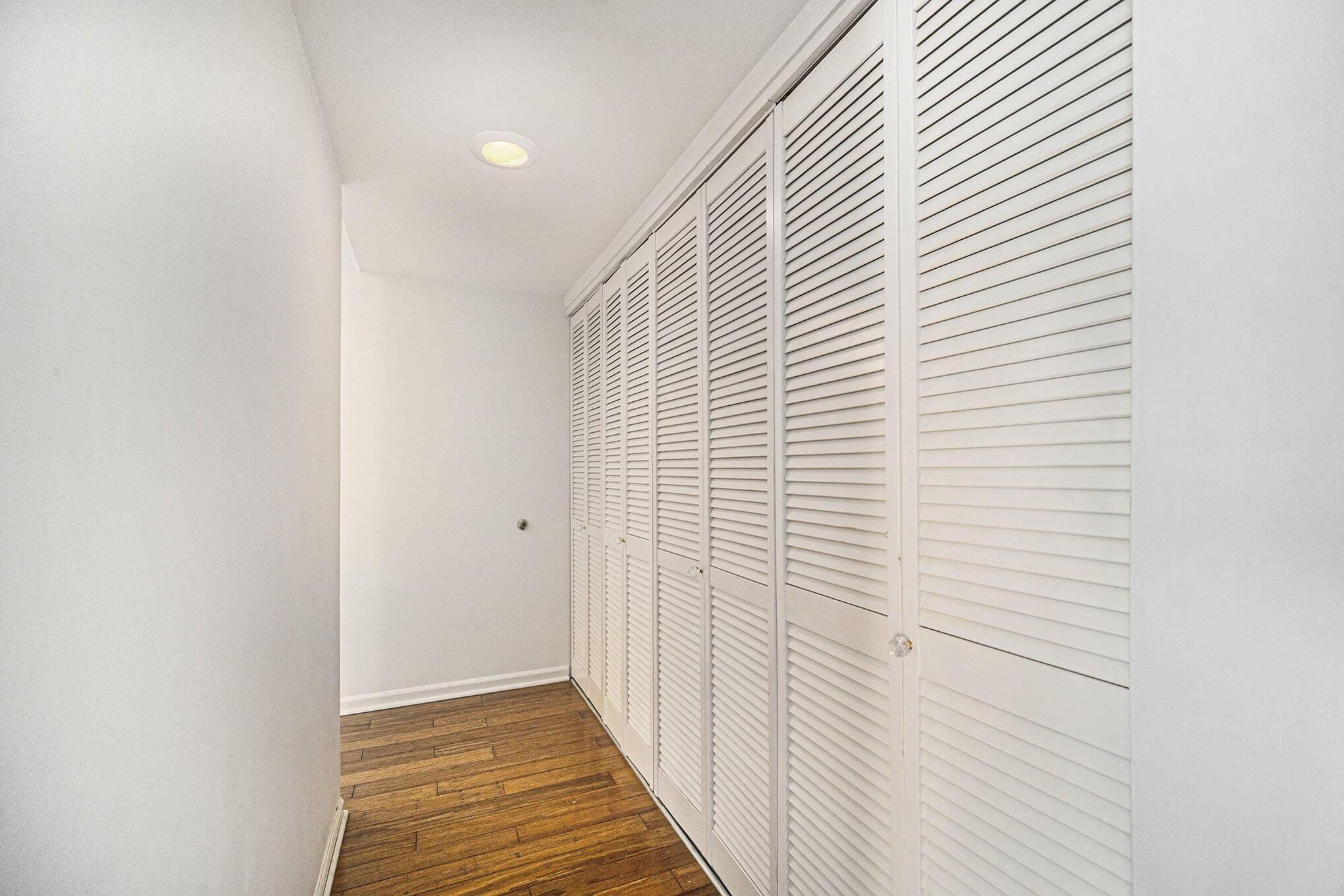 1325 South Maple Road, Unit 201 Ann Arbor, MI 48103 - Photo 14 of 17 015_file_1349