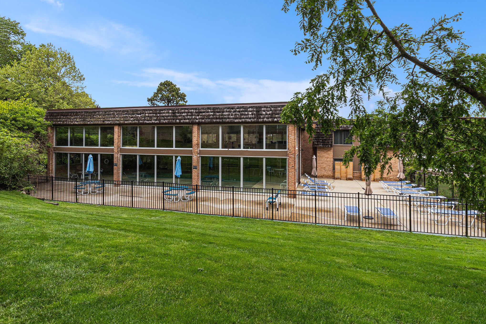 1325 South Maple Road, Unit 201 Ann Arbor, MI 48103 - Photo 16 of 17 clubhouse