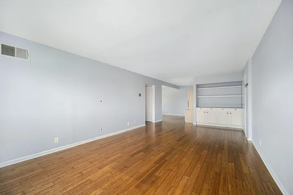 $1,850 | 1325 South Maple Road, Unit 201, Ann Arbor, MI 48103