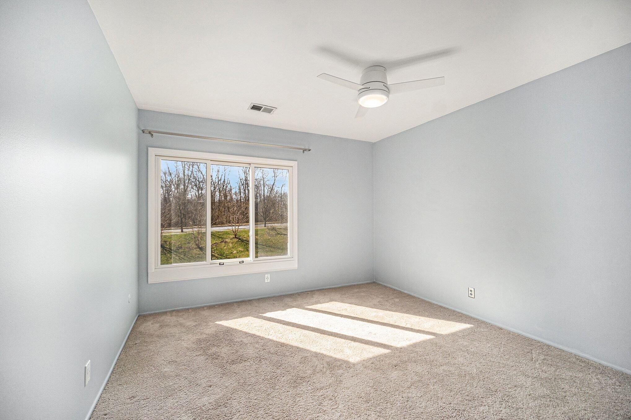 1325 South Maple Road, Unit 201 Ann Arbor, MI 48103 - Photo 8 of 17 009_file_6209