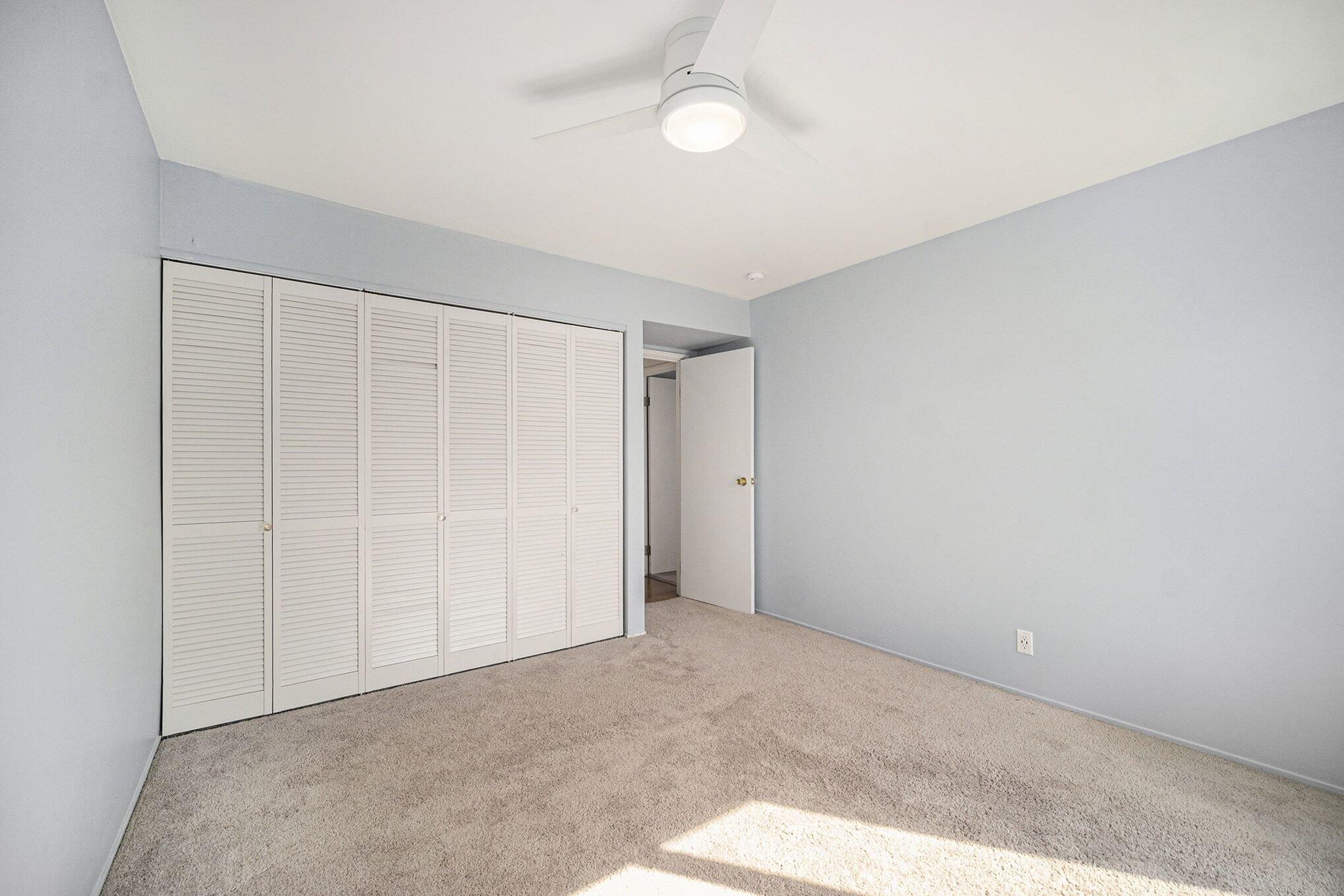 1325 South Maple Road, Unit 201 Ann Arbor, MI 48103 - Photo 9 of 17 010_file_4247