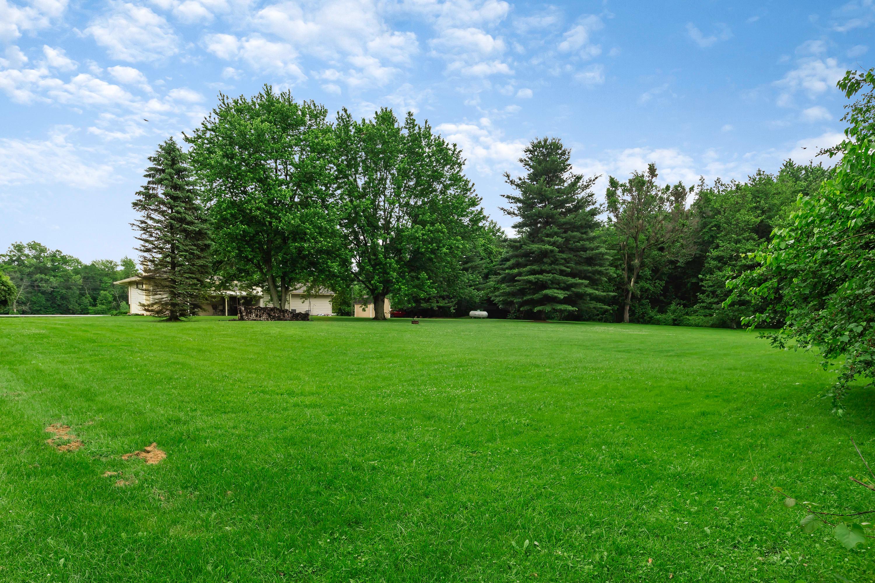 1186 Hazelton-Etna Road Southwest Pataskala, OH 43062 - Photo 14 of 43 Gallery Image 14