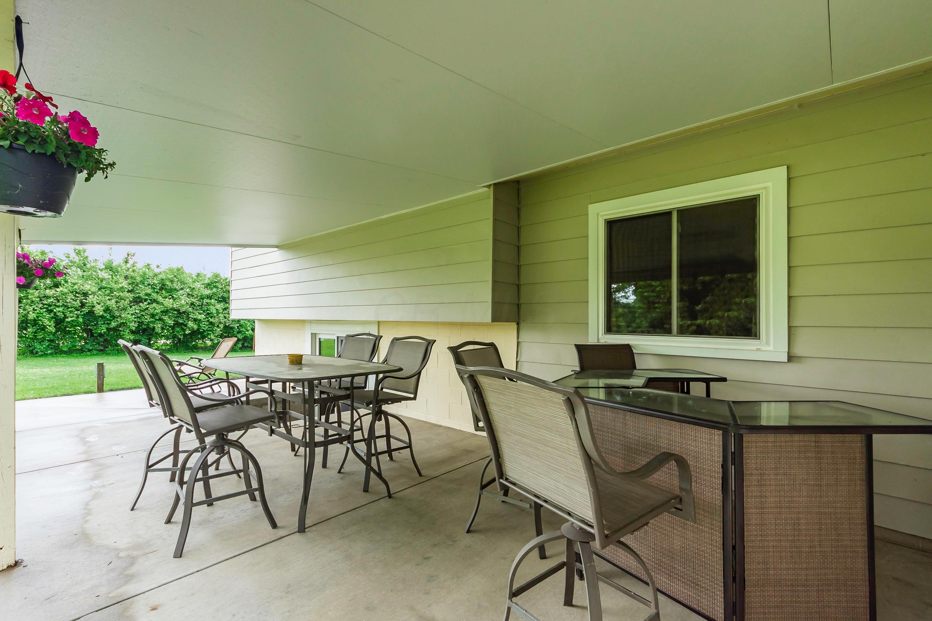 1186 Hazelton-Etna Road Southwest Pataskala, OH 43062 - Photo 9 of 43 Gallery Image 9