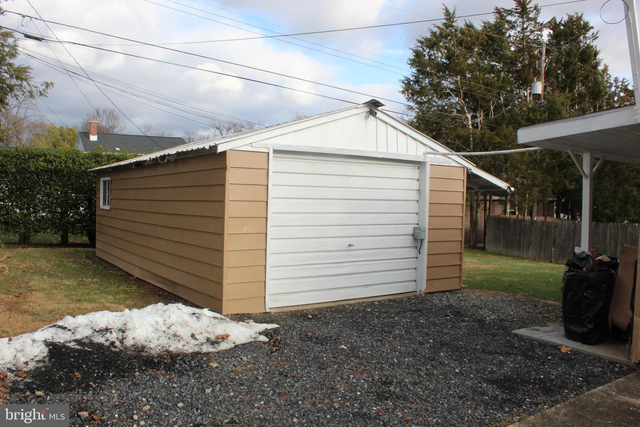 One Car Garage