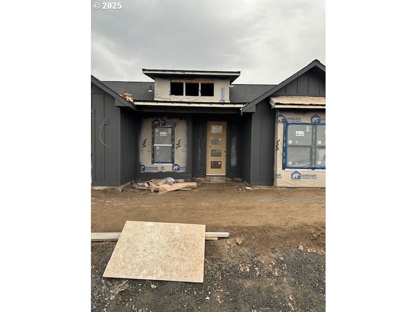 4226 Southwest Kirk Avenue Pendleton, OR 97801 - Photo 10 of 12 a house view with a outdoor space