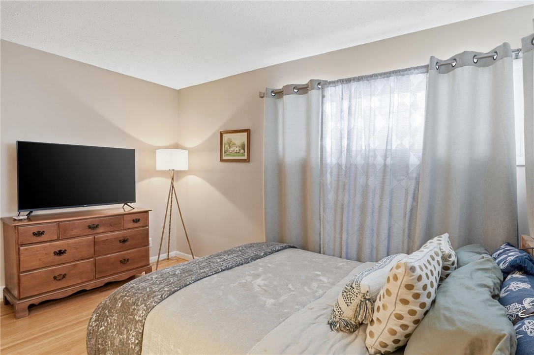 54 Ransford Avenue Irondequoit, NY 14622 - Photo 21 of 37 Bedroom 1