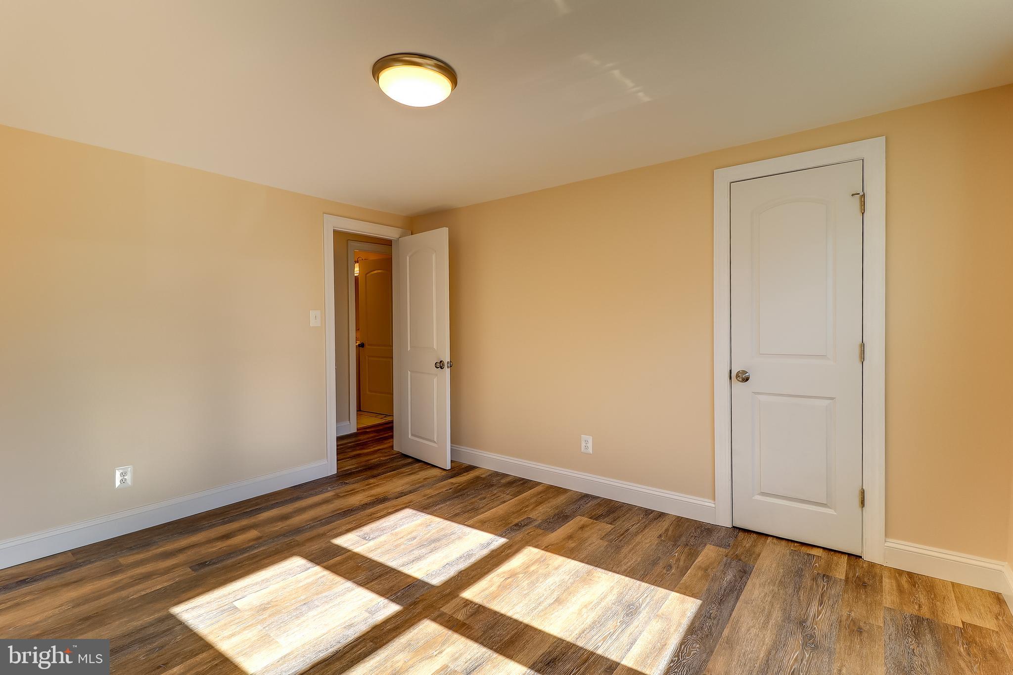 323 Homberg Avenue Baltimore, MD 21221 - Photo 17 of 30 Bedroom 1- Freshly Painted Interior