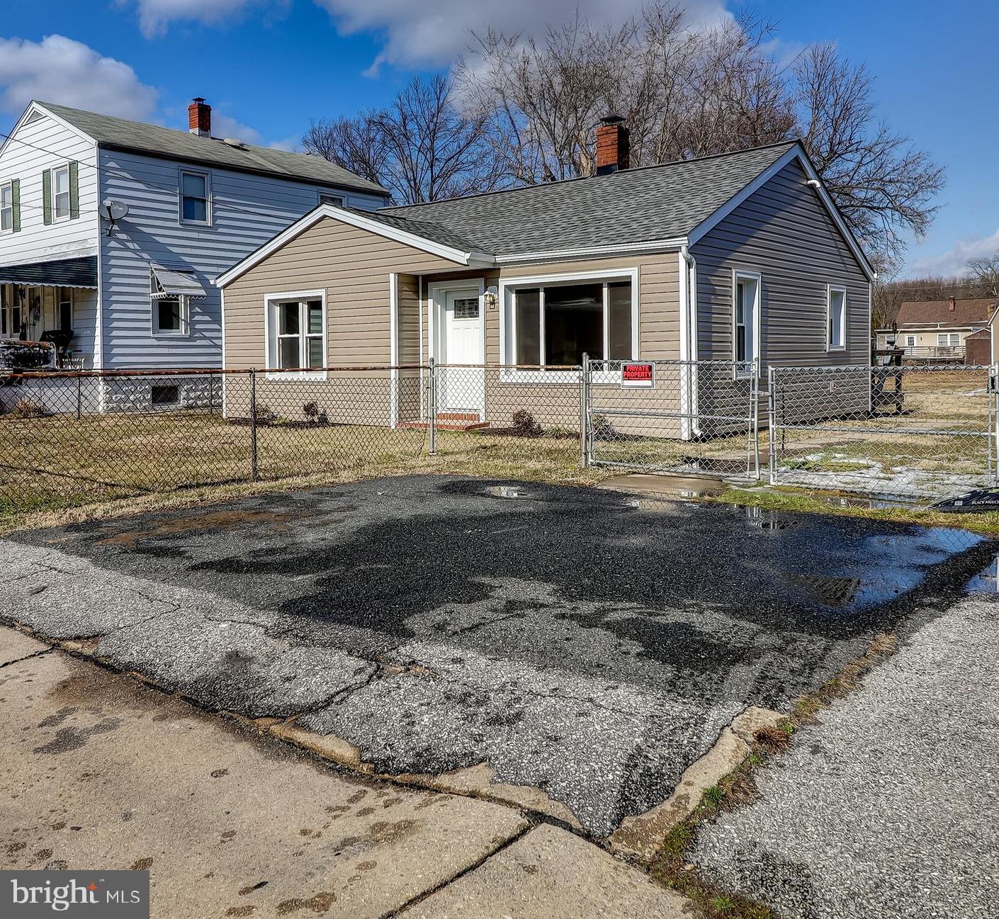 323 Homberg Avenue Baltimore, MD 21221 - Photo 22 of 30 Offering Off Street Parking