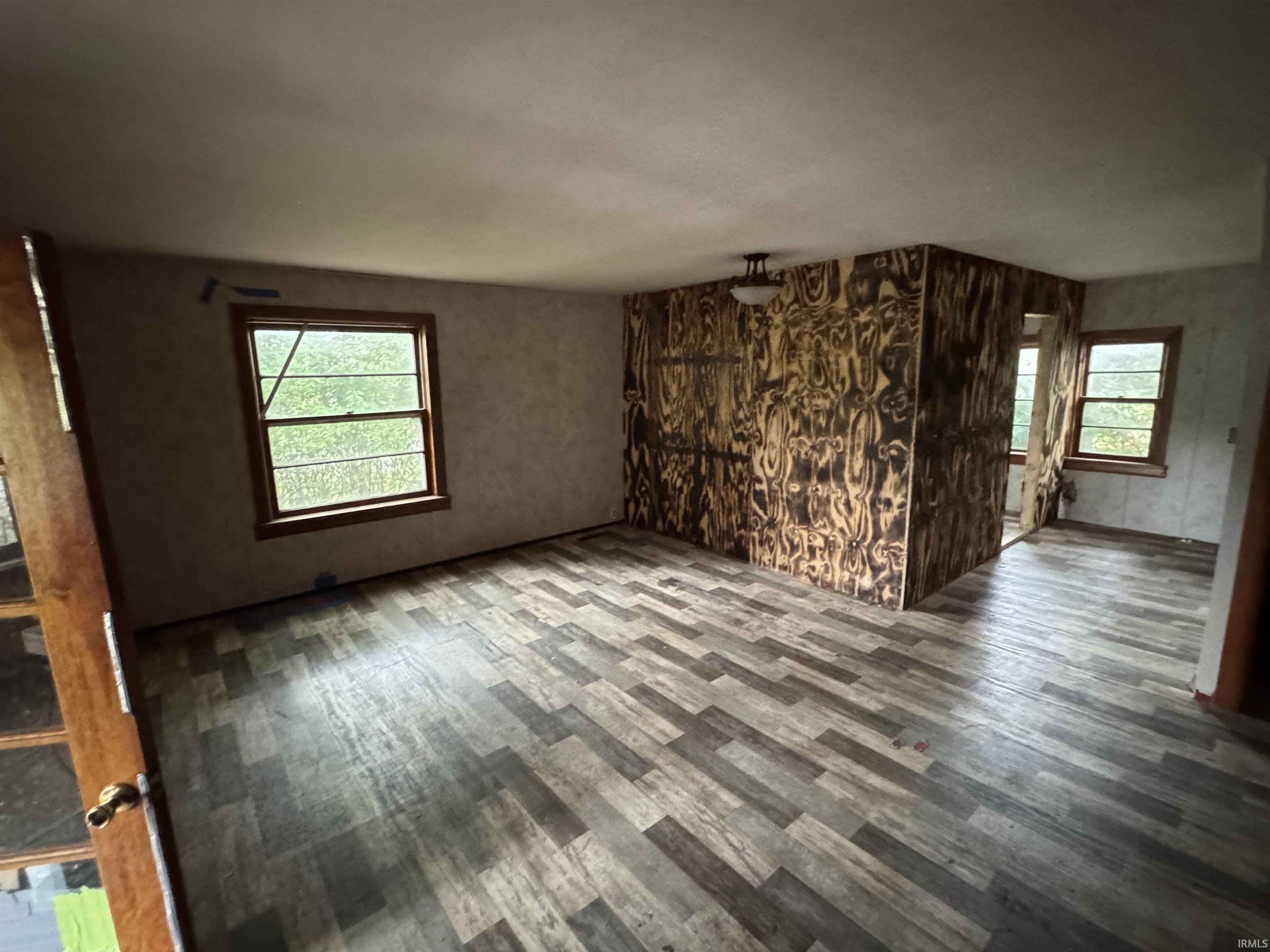 7320 Hosler Road Leo, IN 46765 - Photo 6 of 18