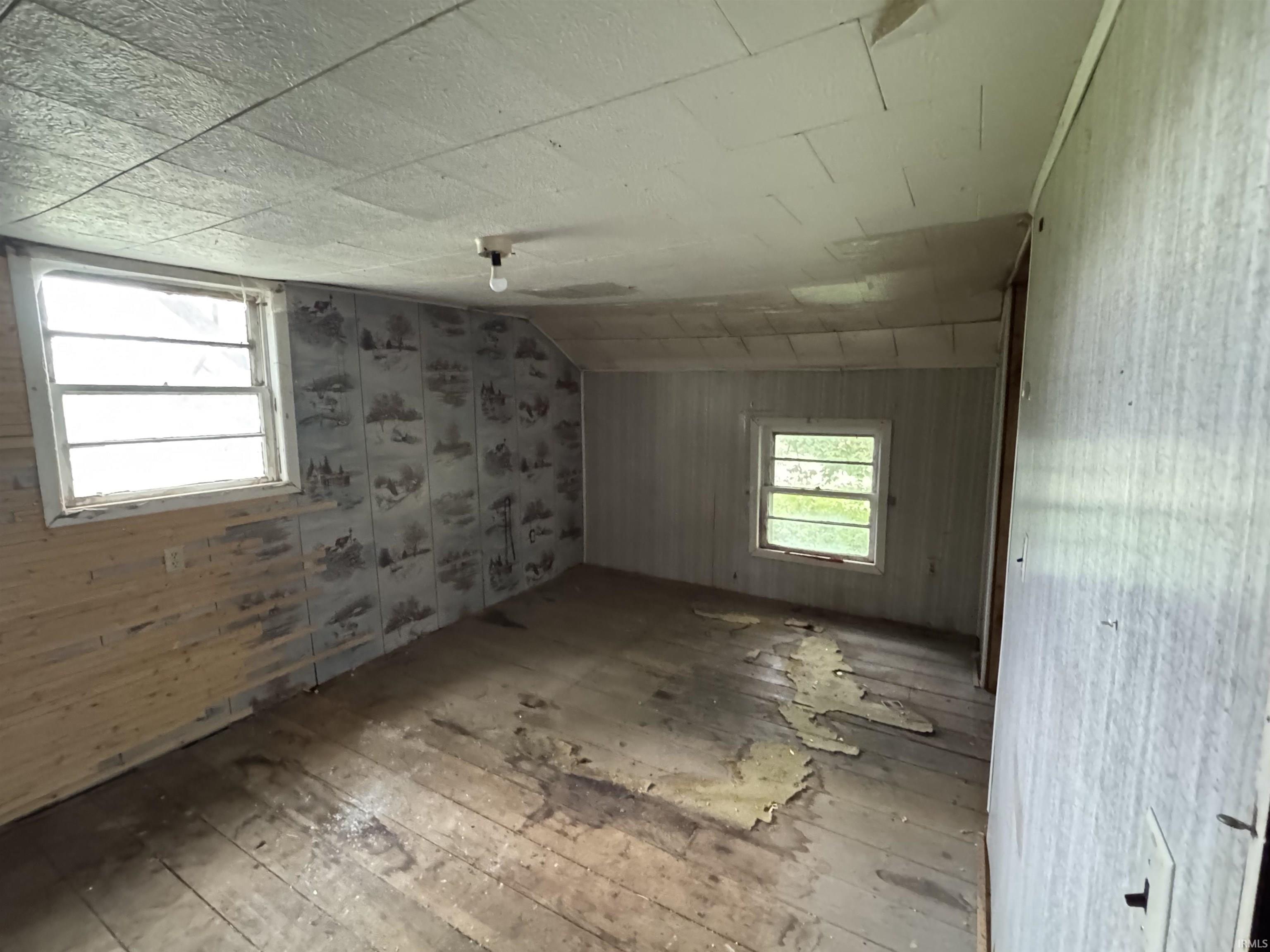 7320 Hosler Road Leo, IN 46765 - Photo 10 of 18