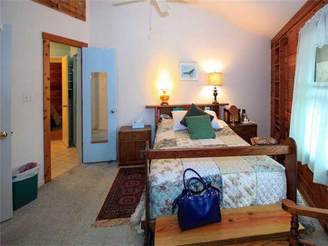 565 Southwest Rustic Circle Stuart, FL 34997 - Photo 11 of 17 Gallery Image 11