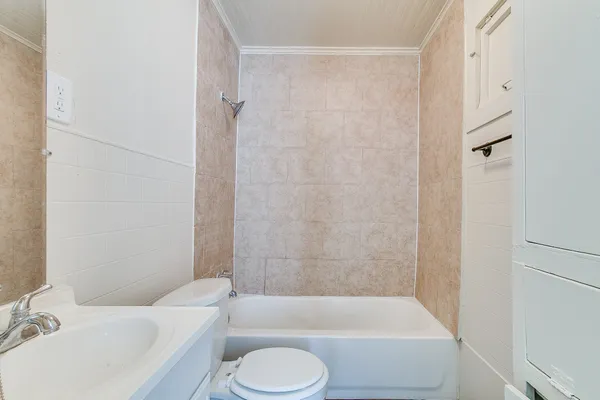 $795 | 8402 Brockton Street, Houston, TX 77017