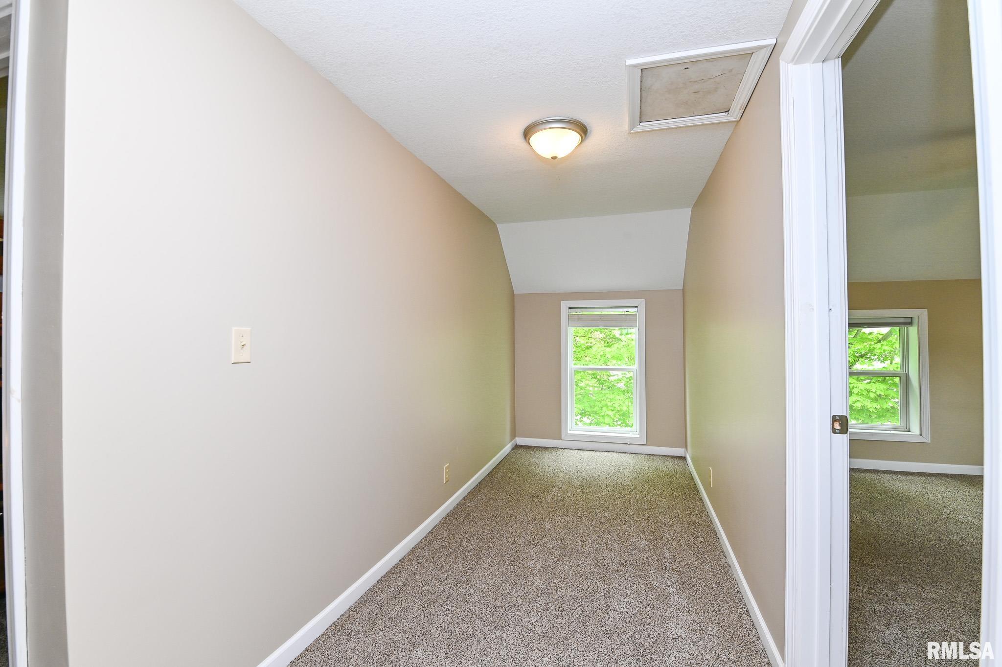 114 Detweiler Avenue Congerville, IL 61729 - Photo 23 of 32