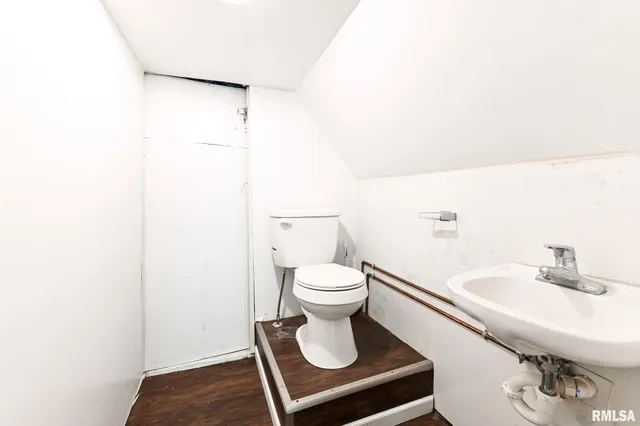 $164,900 | 114 Detweiler Avenue, Congerville, IL 61729