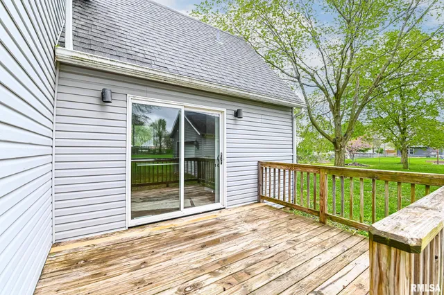 $164,900 | 114 Detweiler Avenue, Congerville, IL 61729