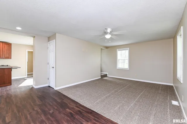 $164,900 | 114 Detweiler Avenue, Congerville, IL 61729