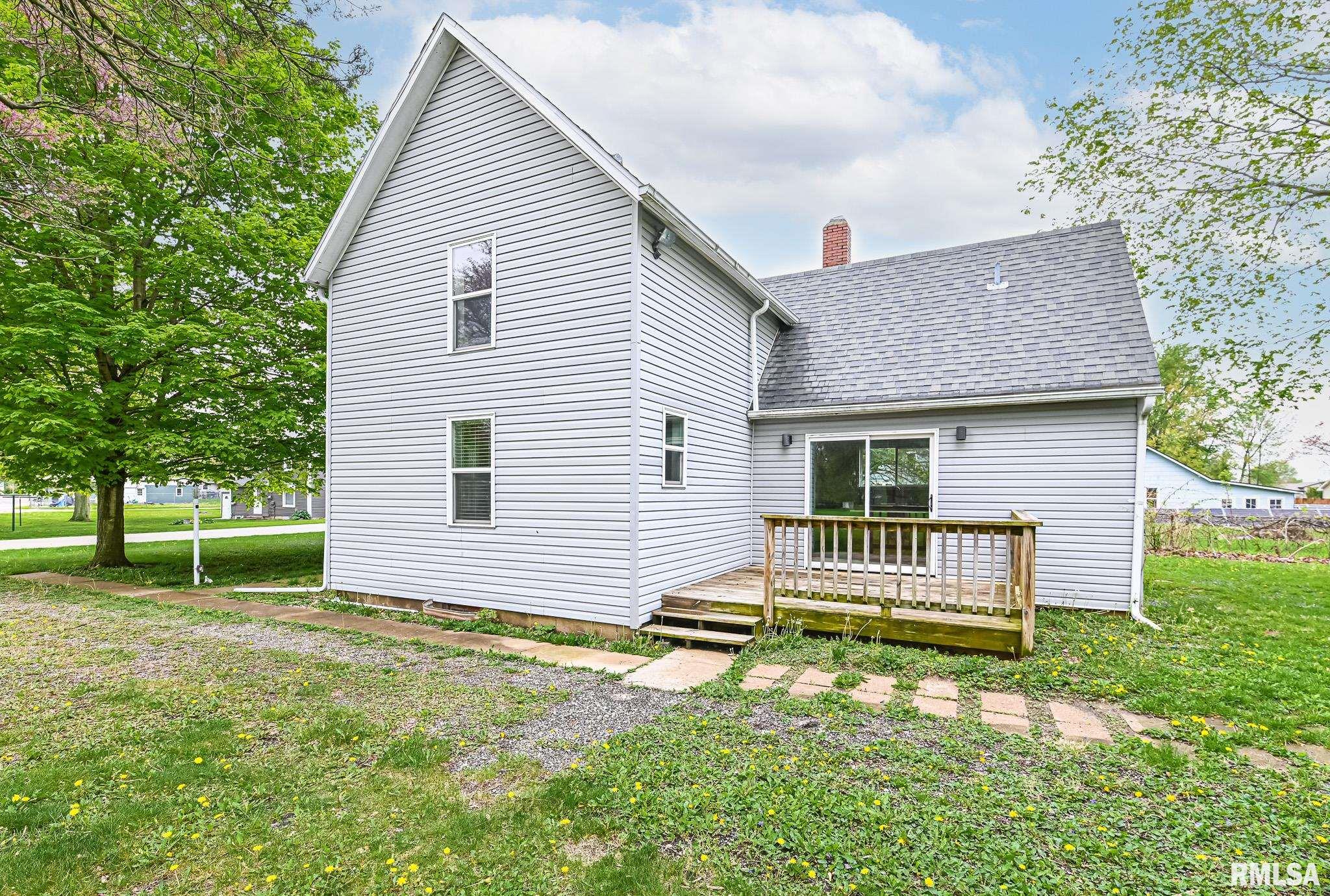 114 Detweiler Avenue Congerville, IL 61729 - Photo 7 of 32