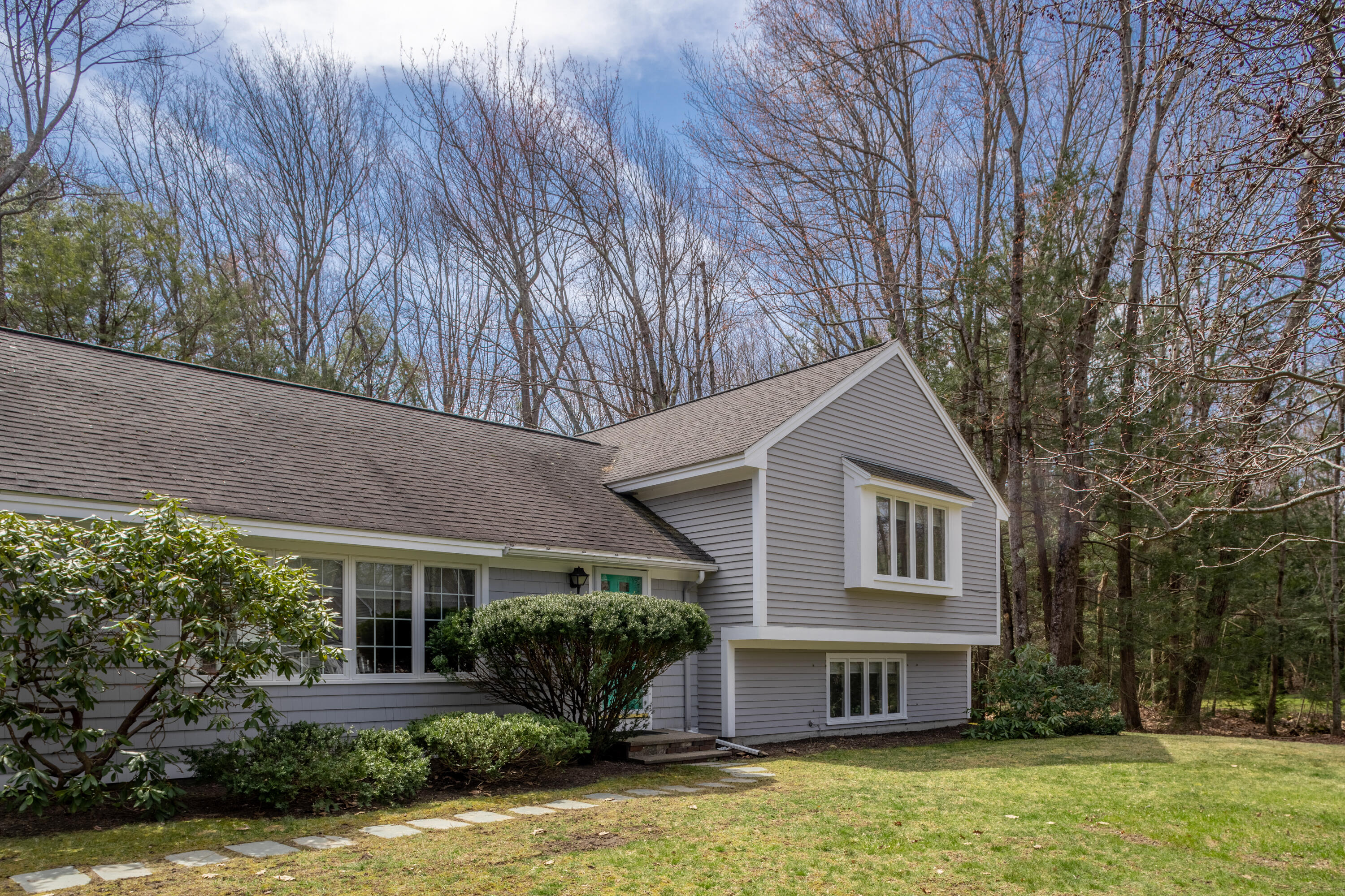 21 Bayview Road Saco, ME 04072 - Photo 8 of 40 OVP_BayView-4