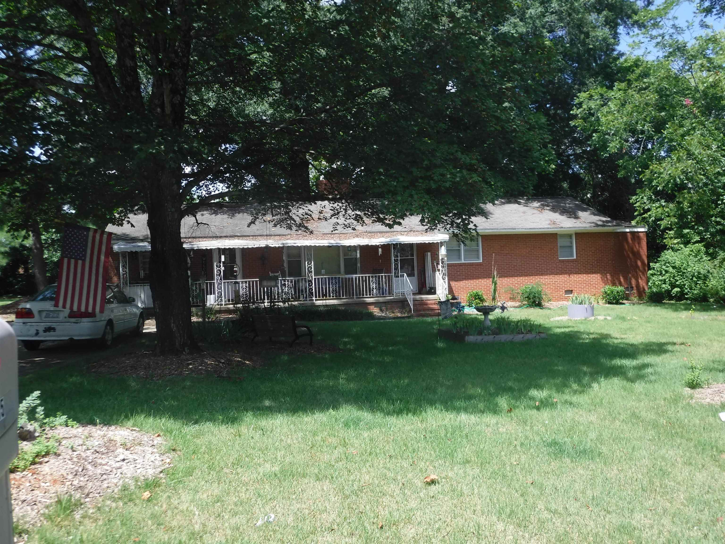 5105 Memory Lane Raleigh, NC 27609 - Photo 2 of 3 Photo 2