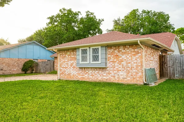 $1,850 | 9318 Benning Drive, Houston, TX 77031