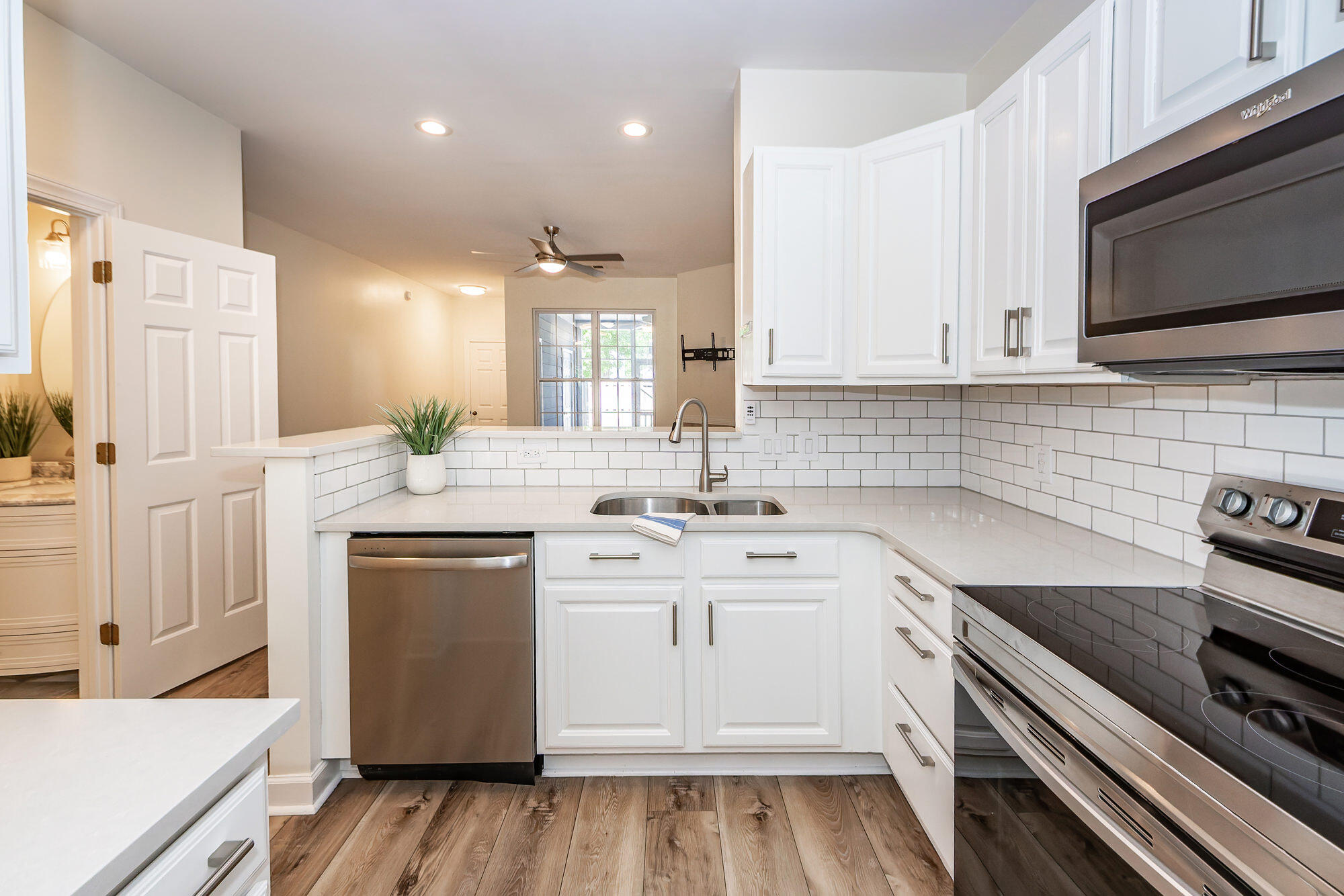 2947 Sweetleaf Lane Johns Island, SC 29455 - Photo 8 of 62 13