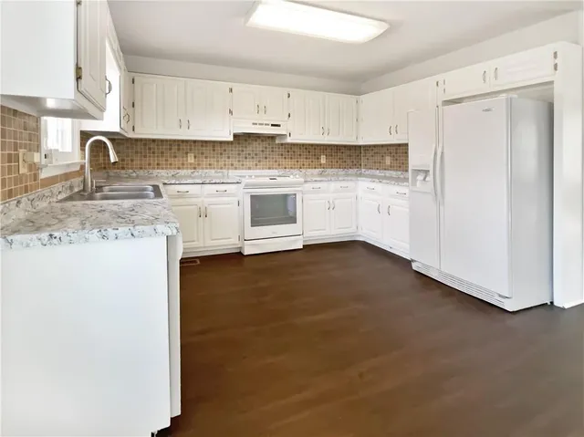 $290,000 | 100 Oakridge Drive Southeast, Cartersville, GA 30121