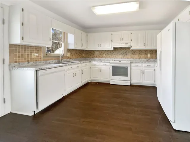 $290,000 | 100 Oakridge Drive Southeast, Cartersville, GA 30121