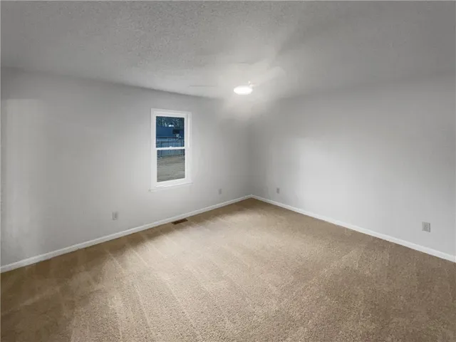 $290,000 | 100 Oakridge Drive Southeast, Cartersville, GA 30121