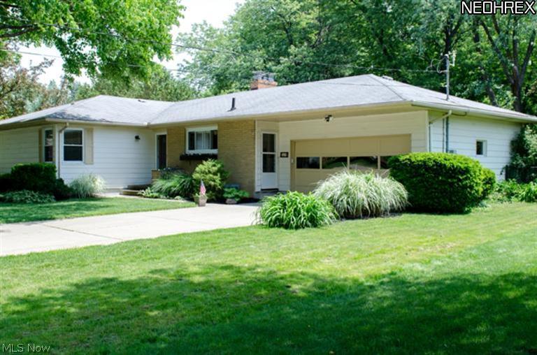 189 Benson Road Akron, OH 44333 - Photo 1 of 25 Gallery Image 1