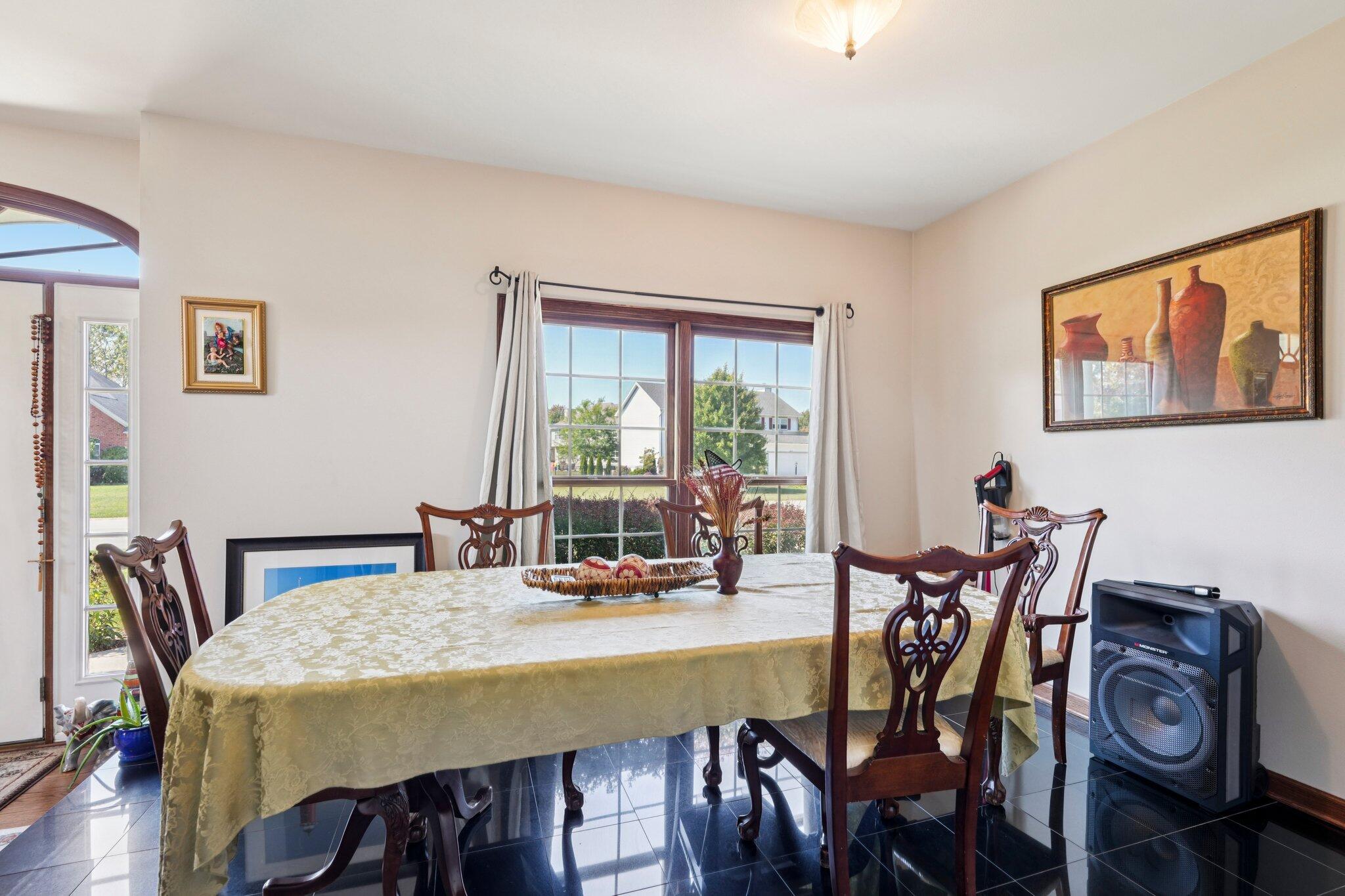 11267 14th Avenue Pleasant Prairie, WI 53158 - Photo 14 of 46 Dining Room