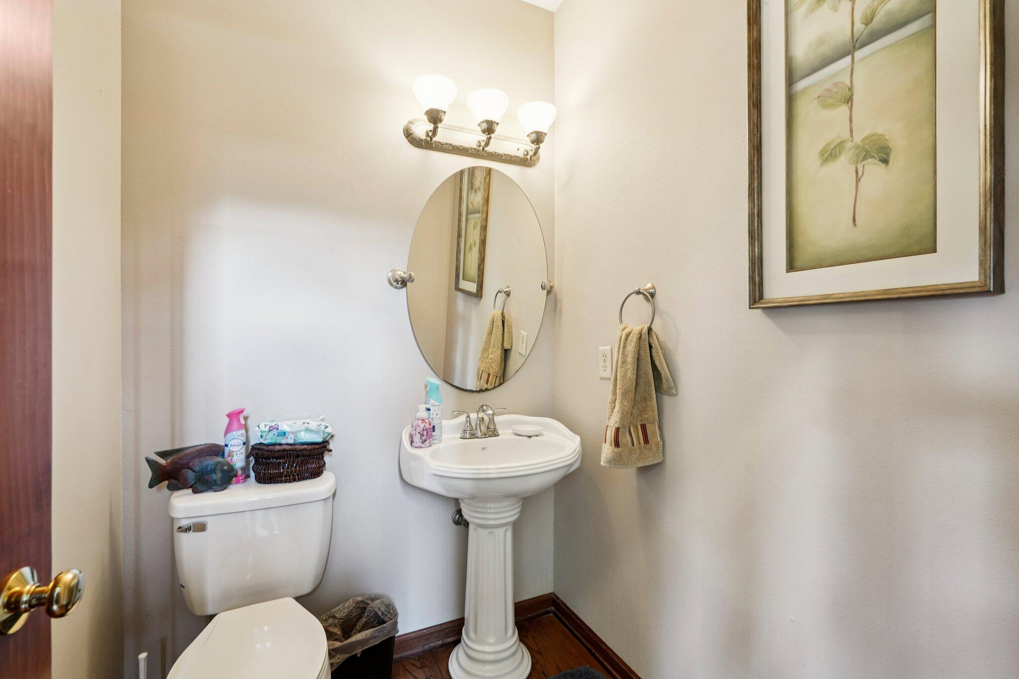 11267 14th Avenue Pleasant Prairie, WI 53158 - Photo 21 of 46 1st Floor Bathroom