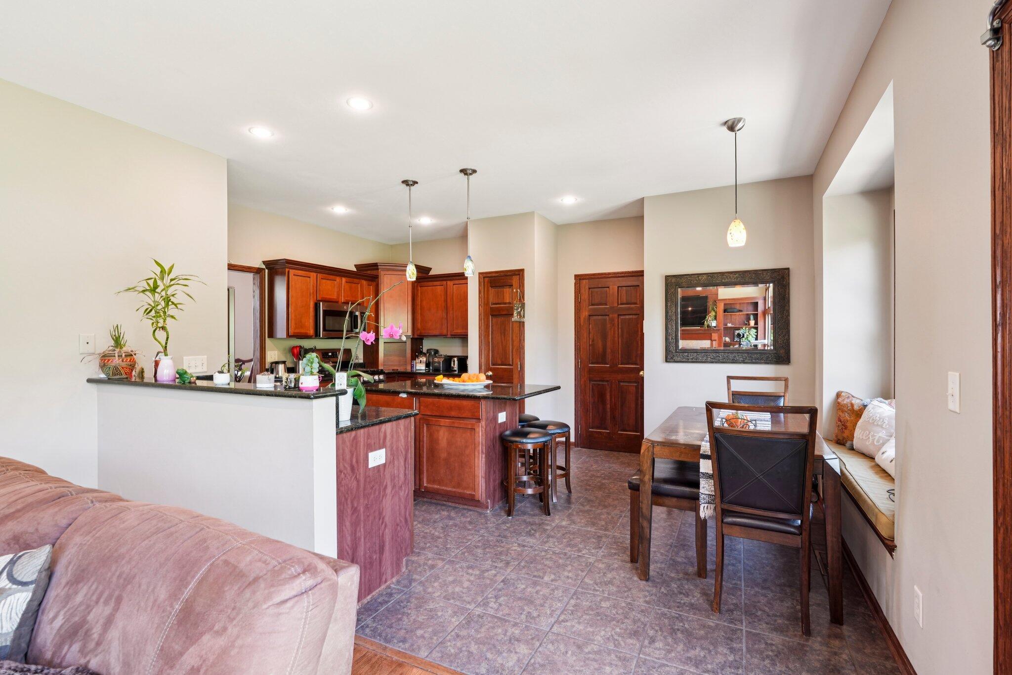 11267 14th Avenue Pleasant Prairie, WI 53158 - Photo 8 of 46 Great Flow