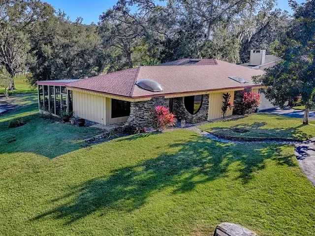 $565,000 | 2314 Hillside Drive, Mount Dora, FL 32757
