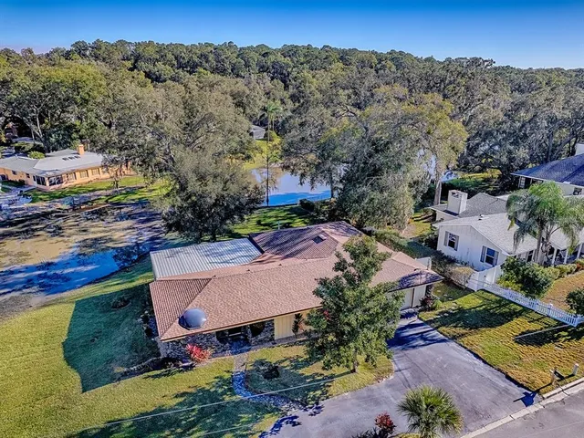 $565,000 | 2314 Hillside Drive, Mount Dora, FL 32757