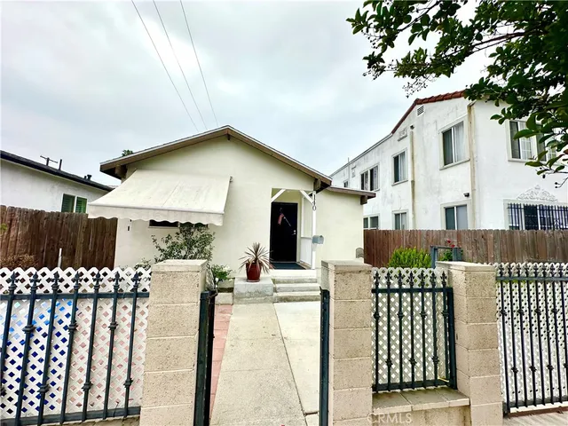 $1,150,000 | 140 South Vendome Street, Los Angeles, CA 90057