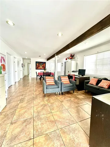 $1,150,000 | 140 South Vendome Street, Los Angeles, CA 90057