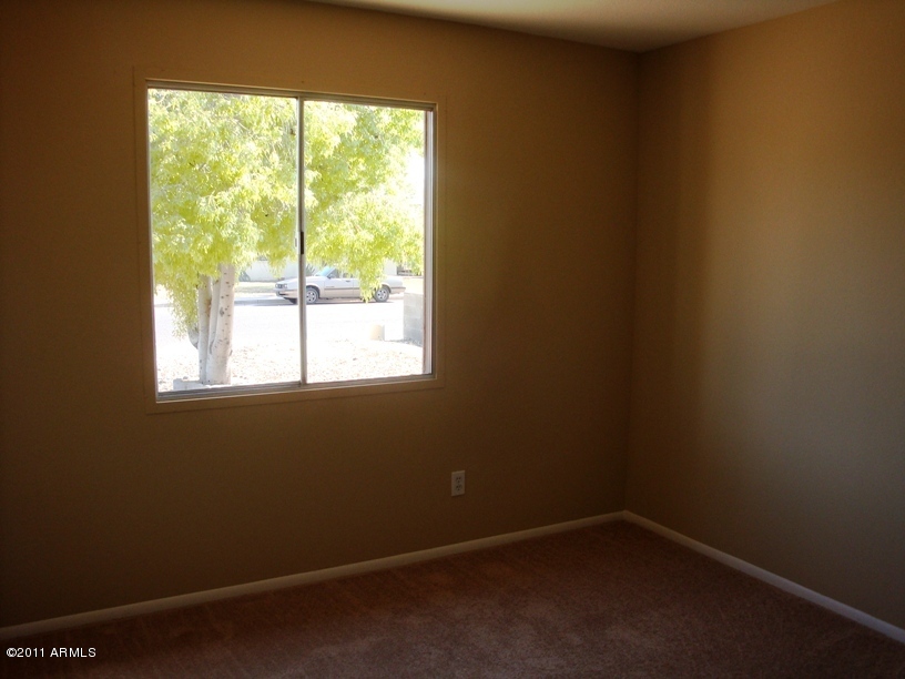 3474 East Hearn Road Phoenix, AZ 85032 - Photo 7 of 10 Bedroom 2